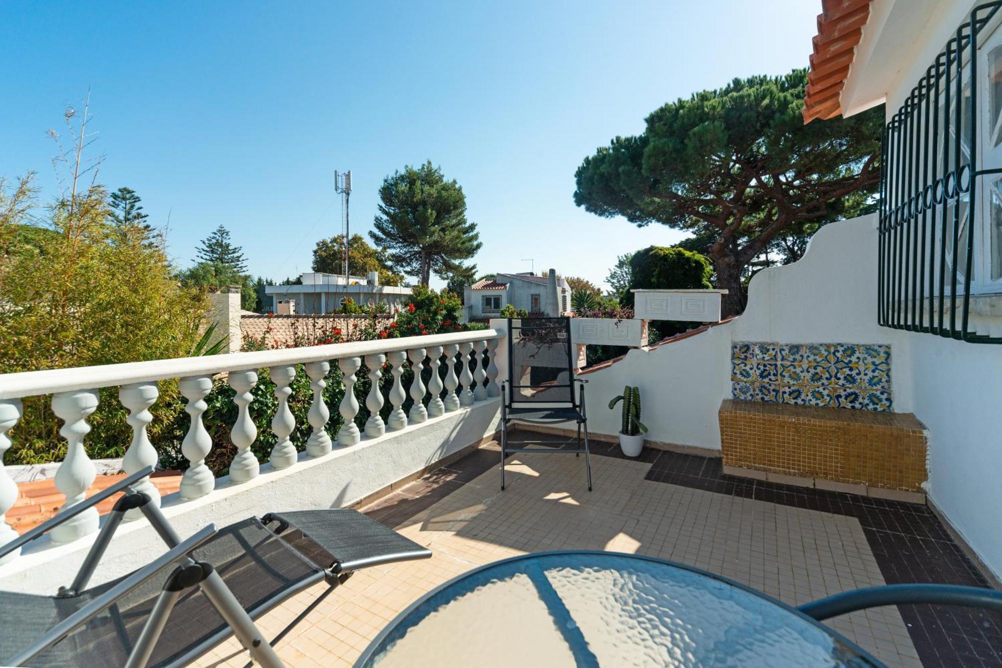 4-bedroom House In Cascais, Near Guincho *